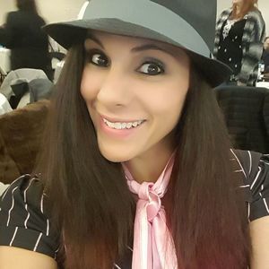 Meet your Posher, Julie